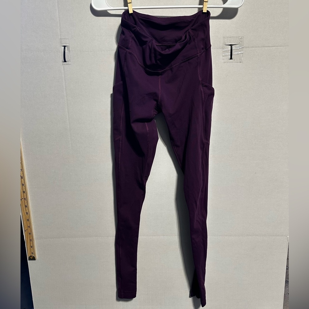 Women’s Lululemon Running Leggings in purple
Size 4